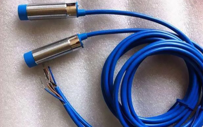 傳感器壞了，信號線可以短接嗎？